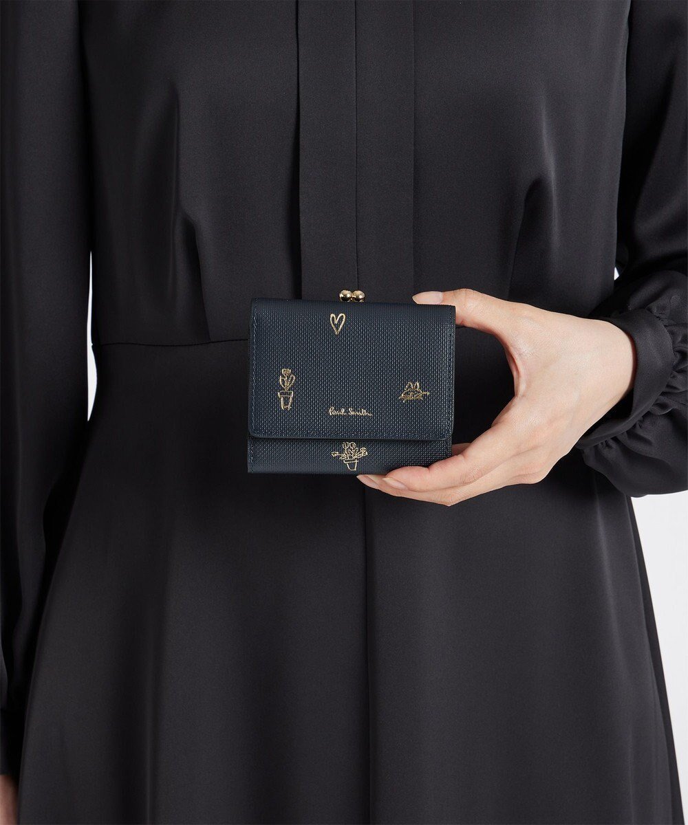 【ポール スミス/Paul Smith】のミックスドゥードゥル 3つ折りがま口財布 インテリア・キッズ・メンズ・レディースファッション・服の通販 founy(ファニー) 　ファッション　Fashion　レディースファッション　WOMEN　財布　Wallets　ネコ　Cat　フラワー　Flower　ポケット　Pocket　モチーフ　Motif　ワンポイント　One Point　財布　Wallet　ネイビー|ID: prp329100004487030 ipo3291000000031832890