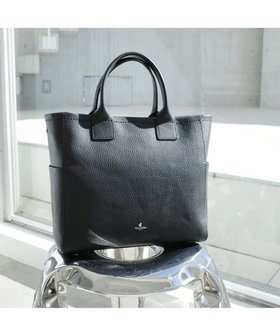 【ペレボルサ/PELLE BORSA】のミディアムトート Reinette レネット 4792 人気、トレンドファッション・服の通販 founy(ファニー) ファッション Fashion レディースファッション WOMEN バッグ Bag ショルダー Shoulder シンプル Simple 財布 Wallet ダメージ Damage フォーマル Formal ポケット Pocket ポーチ Pouch おすすめ Recommend 日本製 Made In Japan エレガント 上品 Elegant |ID:prp329100004487658