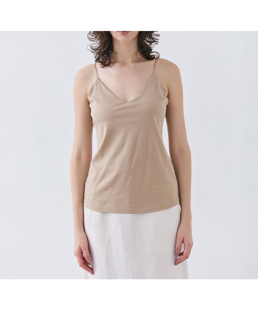 【ベイジ,/BEIGE,】の【洗える・GISELe 4月号掲載】ABELIA / コットンVラインカップ付きキャミソール インテリア・キッズ・メンズ・レディースファッション・服の通販 founy(ファニー) 　雑誌掲載アイテム　Magazine Items　ファッション雑誌　Fashion Magazines　ジゼル　GISELe　ファッション　Fashion　レディースファッション　WOMEN　トップス・カットソー　Tops/Tshirt　キャミソール / ノースリーブ　No Sleeves　4月号　April Issue　インナー　Inner　カーディガン　Cardigan　キャミソール　Camisole　ジャケット　Jacket　デコルテ　Decolletage　マニッシュ　Mannish　夏　Summer　S/S・春夏　Ss・Spring/Summer　洗える　Washable　A/W・秋冬　Aw・Autumn/Winter・Fw・Fall-Winter　雑誌　Magazine　Beige|ID: prp329100004488963 ipo3291000000031889385