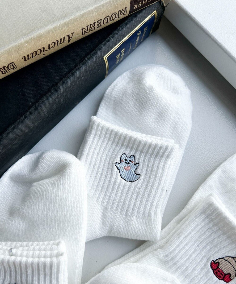【ウィゴー/WEGO】のアニマル刺繍アンクル底パイルソックス 人気、トレンドファッション・服の通販 founy(ファニー) 　ファッション　Fashion　レディースファッション　WOMEN　ソックス　Socks　レッグウェア　Legwear　おすすめ　Recommend　アニマル　Animal　アンクル　Uncle　スニーカー　Sneakers　スマホ　Smartphone　ソックス　Socks　ワンポイント　One Point　再入荷　Restock/Back In Stock/Re Arrival　 other-1|ID: prp329100004489051 ipo3291000000031979331