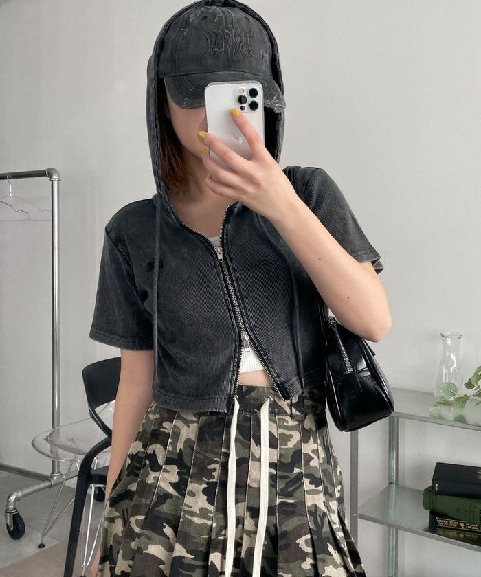 【ウィゴー/WEGO】のリブハンソデジップパーカー インテリア・キッズ・メンズ・レディースファッション・服の通販 founy(ファニー) https://founy.com/ ファッション Fashion レディースファッション WOMEN トップス・カットソー Tops/Tshirt パーカ Sweats インナー Inner 春 Spring キャミ Cami スマホ Smartphone タンク Tank トレンド Trend ハーフ Half パーカー Hoodie 半袖 Short Sleeve ロング Long S/S・春夏 Ss・Spring/Summer 再入荷 Restock/Back In Stock/Re Arrival おすすめ Recommend 夏 Summer |ID: prp329100004489076 ipo3291000000031831553