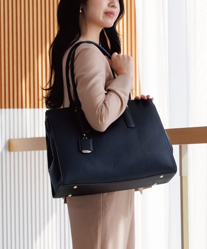【エースバッグズアンドラゲッジ/ACE BAGS & LUGGAGE】の【PCケース付・A4収納】Jewelna Rose OLバッグ エト トートバッグ 横型 11931 ジュエルナローズ 通勤 インテリア・キッズ・メンズ・レディースファッション・服の通販 founy(ファニー) https://founy.com/ ファッション Fashion レディースファッション WOMEN バッグ Bag アクセサリー Accessories チェック Check チャーム Charm フラップ Flap ボックス Box ポケット Pocket マグネット Magnet リュック Ruck Sack ワーク Work おすすめ Recommend ビジネス 仕事 通勤 Business |ID: prp329100004493017 ipo3291000000031988712