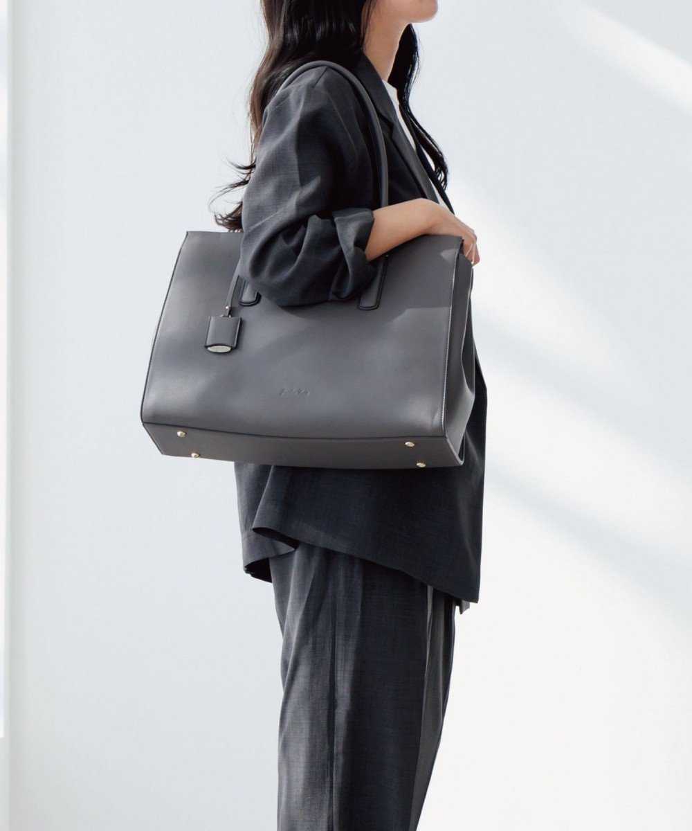 【エースバッグズアンドラゲッジ/ACE BAGS & LUGGAGE】の【PCケース付・A4収納】Jewelna Rose OLバッグ エト トートバッグ 横型 11931 ジュエルナローズ 通勤 インテリア・キッズ・メンズ・レディースファッション・服の通販 founy(ファニー) 　ファッション　Fashion　レディースファッション　WOMEN　バッグ　Bag　アクセサリー　Accessories　チェック　Check　チャーム　Charm　フラップ　Flap　ボックス　Box　ポケット　Pocket　マグネット　Magnet　リュック　Ruck Sack　ワーク　Work　おすすめ　Recommend　ビジネス 仕事 通勤　Business　チャコール|ID: prp329100004493017 ipo3291000000031988716