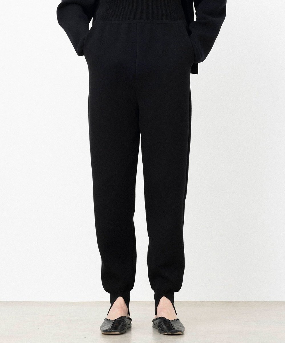 【ネイヴ/NAVE】の【ReNAVE・洗える】スムースニット パンツ インテリア・キッズ・メンズ・レディースファッション・服の通販 founy(ファニー) ファッション Fashion レディースファッション Fashion for Women パンツ Pants & Trousers 洗える Machine Washable カーディガン Cardigan, Knitwear ジャケット Jacket, Outerwear ストレッチ Stretch, Stretchy Fabric セットアップ Set-Up, Coordinated Outfit ダブル Double, Double-Breasted ベーシック Basic, Essential リラックス Relax, Relaxed Fit A/W・秋冬 Autumn/Winter エレガント 上品 Elegant ブラック系|ID: prp329100004493529 ipo3291000000033568844