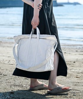 【ニジュウ カノウ/NIZYU KANO】の【軽量/撥水/A4サイズ対応】Airyトート Lサイズ【はまじコラボ】 人気、トレンドファッション・服の通販 founy(ファニー) 雑誌掲載アイテム Magazine Picks & Fashion Features ファッション雑誌 Fashion Magazines リー LEE ファッション Fashion レディースファッション Fashion for Women バッグ Bags アウトドア Outdoor Clothing コラボ Collaboration, Collab 軽量 Lightweight, Ultra Light 7月号 July Issue ショルダー Shoulder, Shoulder Strap シンプル Simple, Minimal 雑誌 Magazine, Fashion Magazine ハンカチ Handkerchief, Hanky ポケット Pocket, Pocket Detail メッシュ Mesh, Net Fabric おすすめ Recommended / Our Picks 旅行 Travel ビジネス 仕事 通勤 Business / Work / Commuting |ID:prp329100004493761