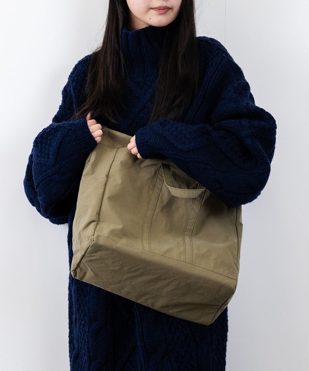 【ニジュウ カノウ/NIZYU KANO】の【はまじコラボ】Airyトート Lサイズ インテリア・キッズ・メンズ・レディースファッション・服の通販 founy(ファニー) 　雑誌掲載アイテム　Magazine Picks & Fashion Features　ファッション雑誌　Fashion Magazines　リー　LEE　ファッション　Fashion　レディースファッション　Fashion for Women　バッグ　Bags　アウトドア　Outdoor Clothing　エレガント 上品　Elegant　コラボ　Collaboration, Collab　7月号　July Issue　ショルダー　Shoulder, Shoulder Strap　シンプル　Simple, Minimal　雑誌　Magazine, Fashion Magazine　定番　Standard, Basic Item　ハンカチ　Handkerchief, Hanky　ポケット　Pocket, Pocket Detail　メッシュ　Mesh, Net Fabric　冬　Winter / This Winter　A/W・秋冬　Autumn/Winter　おすすめ　Recommended / Our Picks　旅行　Travel　ビジネス 仕事 通勤　Business / Work / Commuting　カーキ|ID: prp329100004493761 ipo3291000000034809770
