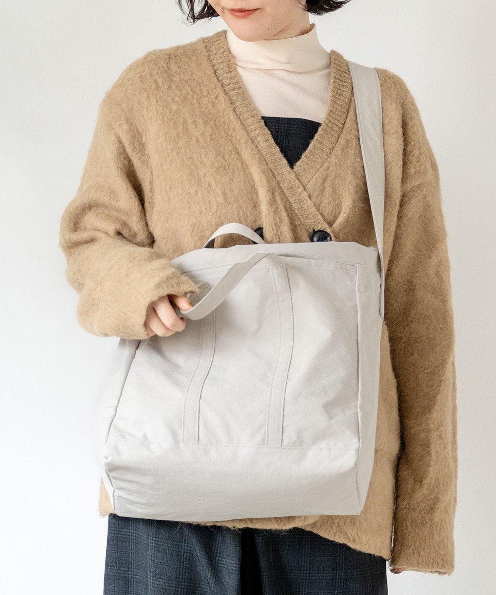 【ニジュウ カノウ/NIZYU KANO】の【はまじコラボ】Airyトート Mサイズ インテリア・キッズ・メンズ・レディースファッション・服の通販 founy(ファニー) 雑誌掲載アイテム Magazine Picks & Fashion Features ファッション雑誌 Fashion Magazines リー LEE ファッション Fashion レディースファッション Fashion for Women バッグ Bags アウトドア Outdoor Clothing コラボ Collaboration, Collab 7月号 July Issue ショルダー Shoulder, Shoulder Strap シンプル Simple, Minimal 雑誌 Magazine, Fashion Magazine ハンカチ Handkerchief, Hanky ポケット Pocket, Pocket Detail メッシュ Mesh, Net Fabric 旅行 Travel ビジネス 仕事 通勤 Business / Work / Commuting ライトグレー|ID: prp329100004493763 ipo3291000000034428406