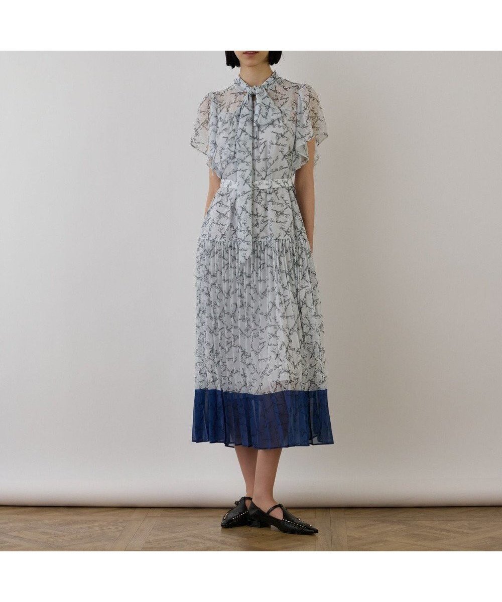 【グレース コンチネンタル/GRACE CONTINENTAL】のボウタイプリーツプリントワンピース インテリア・キッズ・メンズ・レディースファッション・服の通販 founy(ファニー) 　ファッション　Fashion　レディースファッション　Fashion for Women　ワンピース　Dresses　春　Spring　シアー　Sheer, See-Through　シフォン　Chiffon, Lightweight Fabric　フレア　Flare, Flared　プリント　Print, Printed Pattern　プリーツ　Pleats, Pleated　ボウタイ　Bow Tie, Neck Bow　S/S・春夏　SS, Spring/Summer, Warm Season　再入荷　Restock / Back in Stock　夏　Summer　エレガント 上品　Elegant　セレモニー　Ceremony　ブルー|ID: prp329100004493806 ipo3291000000032744244