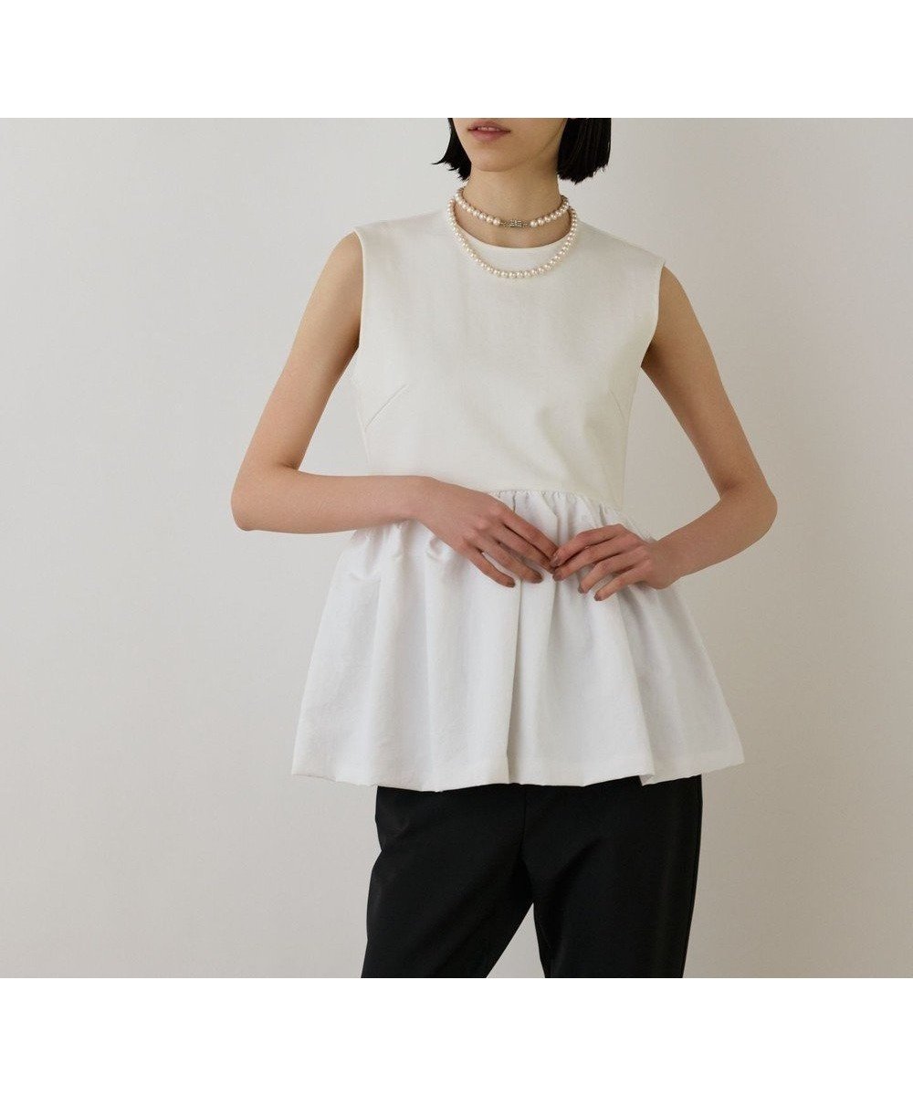 【グレース コンチネンタル/GRACE CONTINENTAL】のタフタペプラムトップ インテリア・キッズ・メンズ・レディースファッション・服の通販 founy(ファニー) 　ファッション　Fashion　レディースファッション　WOMEN　トップス・カットソー　Tops/Tshirt　春　Spring　シンプル　Simple　スリム　Slim　タフタ　Taffeta　ダウン　Down　デニム　Denim　ネックレス　Necklace　パール　Pearl　ペプラム　Peplum　S/S・春夏　Ss・Spring/Summer　夏　Summer　ホワイト|ID: prp329100004493815 ipo3291000000031831764