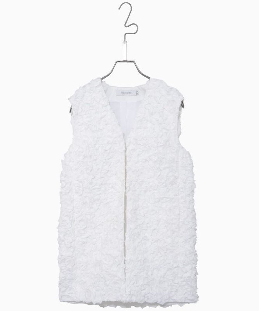 【フォルフォルモ/FORFORMO】のEmbroidered Gilet エンブロイダード ジレ インテリア・キッズ・メンズ・レディースファッション・服の通販 founy(ファニー) 　ファッション　Fashion　レディースファッション　Ladies' Fashion Online　アウター　Coat Outerwear　トップス・カットソー　Tops/Tshirt　ベスト/ジレ　Gilets/Vests　カッティング　Cutting　シンプル　Simple　フォルム　Form　ベスト　Vest　A/W・秋冬　Aw・Autumn/Winter・Fw・Fall-Winter　S/S・春夏　Ss・Spring/Summer　夏　Summer　ホワイト|ID: prp329100004495056 ipo3291000000032620549