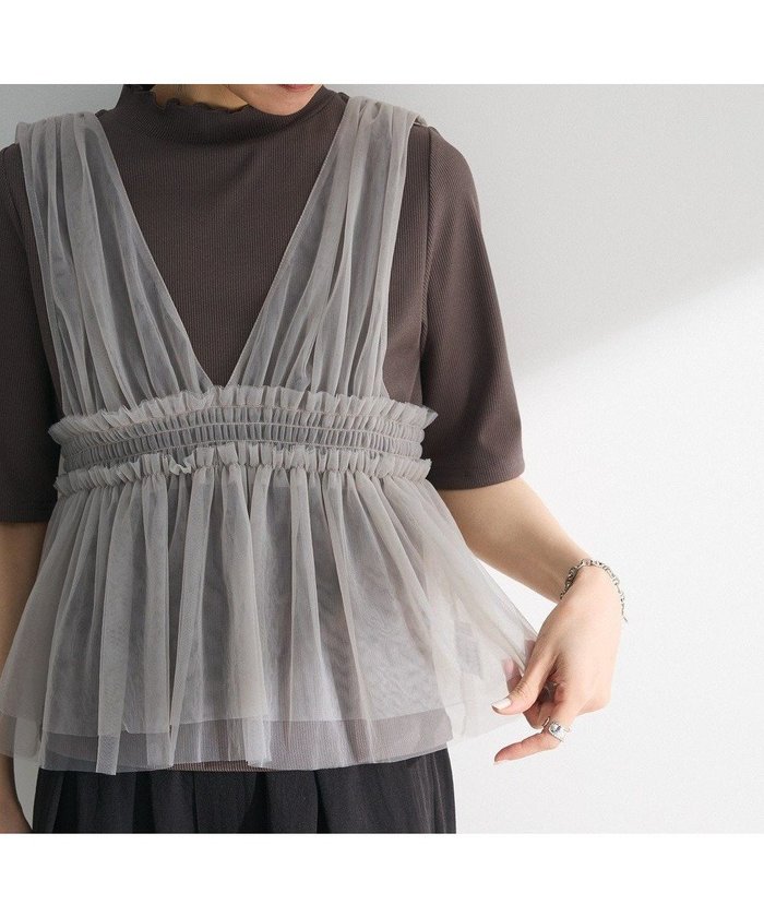 【グリーンパークス/Green Parks】の・ELENCARE DUE チュールシャーリングビスチ インテリア・キッズ・メンズ・レディースファッション・服の通販 founy(ファニー) https://founy.com/ ファッション Fashion レディースファッション Ladies' Fashion Online アウター Coat Outerwear トップス・カットソー Tops/Tshirt ベスト/ジレ Gilets/Vests おすすめ Recommend インナー Inner ギャザー Gather シアー Sheer シャーリング Shirring フェミニン Feminine ベスト Vest ポケット Pocket 今季 This Season 夏 Summer 春 Spring S/S・春夏 Ss・Spring/Summer |ID: prp329100004495081 ipo3291000000032621260
