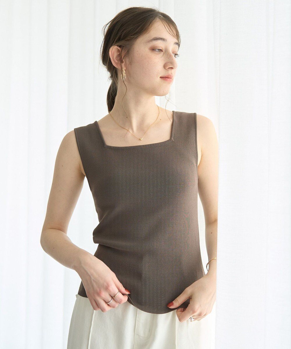 【イェッカ ヴェッカ/YECCA VECCA】の2wayスクエアノースリーブニット インテリア・キッズ・メンズ・レディースファッション・服の通販 founy(ファニー) 　ファッション　Fashion　レディースファッション　WOMEN　トップス・カットソー　Tops/Tshirt　ニット　Knit Tops　キャミソール / ノースリーブ　No Sleeves　インナー　Inner　ジャケット　Jacket　スクエア　Square　セーター　Sweater　デコルテ　Decolletage　ノースリーブ　No Sleeve　ポケット　Pocket　ラウンド　Round　夏　Summer　春　Spring　S/S・春夏　Ss・Spring/Summer　Dark Brown|ID: prp329100004495205 ipo3291000000031703165