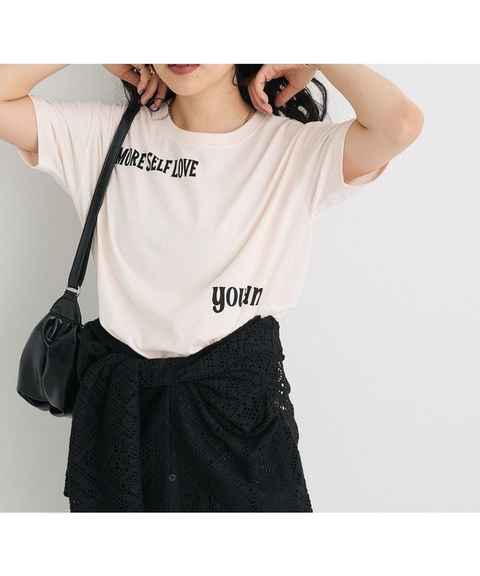 【クラフトスタンダードブティック/CRAFT STANDARD BOUTIQUE】のロゴプリントTEE インテリア・キッズ・メンズ・レディースファッション・服の通販 founy(ファニー) https://founy.com/ ファッション Fashion レディースファッション Ladies' Fashion Online トップス・カットソー Tops/Tshirt シャツ/ブラウス Shirts/Blouses ロング / Tシャツ T-Shirts カットソー Cut and Sewn 2025年 2025 2025春夏・S/S Ss,Spring/Summer,2025 おすすめ Recommend インナー Inner カットソー Cut And Sew スリット Slit フロント Front プリント Print ベーシック Basic ポケット Pocket モノトーン Monotone 夏 Summer 春 Spring S/S・春夏 Ss・Spring/Summer |ID: prp329100004495223 ipo3291000000032621089