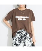 【クラフトスタンダードブティック/CRAFT STANDARD BOUTIQUE】のメタリックロゴプリントTEE 人気、トレンドファッション・服の通販 founy(ファニー) ファッション Fashion レディースファッション Fashion for Women トップス・カットソー Cut & Sew Tops シャツ・ブラウス・オフィスカジュアル Elegant Blouses & Button-Ups ロングTシャツ・Tシャツ Longline T-Shirts & Tees カットソー・ベーシックTシャツ Cut-and-Sewn Tops / Stretch Tees & Basics 2025年 2025 2025春夏・S/S Spring/Summer 2025 SS25 おすすめ Recommended / Our Picks インナー Innerwear カットソー Cut and Sewn Top スリット Slit, Slit Detail デニム Denim, Jeans Material ビスチェ Bustier, Corset Top フロント Front, Front Design プリント Print, Printed Pattern ポケット Pocket, Pocket Detail ヴィンテージ Vintage Style 人気 Popular, Best Seller 今季 This Season, Current Season 夏 Summer 定番 Standard, Basic Item 春 Spring S/S・春夏 SS, Spring/Summer, Warm Season thumbnail Brown|ID: prp329100004495224 ipo3291000000033595925