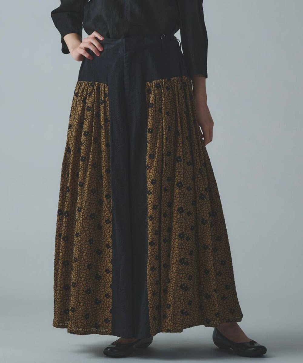 【ムーク/muuc】のあじさい線画刺繍の切り替えパンツ インテリア・キッズ・メンズ・レディースファッション・服の通販 founy(ファニー) 　ファッション　Fashion　レディースファッション　WOMEN　パンツ　Pants　オーガニック　Organic　サッカー　Soccer　定番　Standard　バランス　Balance　無地　Plain Color　ループ　Loop　ロング　Long　ワイド　Wide　A/W・秋冬　Aw・Autumn/Winter・Fw・Fall-Winter　S/S・春夏　Ss・Spring/Summer　夏　Summer　ネイビー|ID: prp329100004495391 ipo3291000000032301924