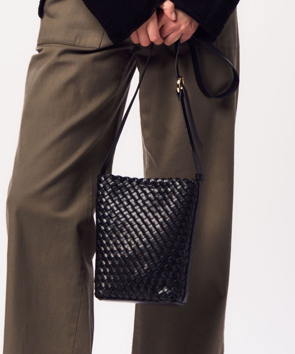 【23区/NIJYUSANKU】のメッシュ ショルダーバッグ 人気、トレンドファッション・服の通販 founy(ファニー) 　ファッション　Fashion　レディースファッション　WOMEN　バッグ　Bag　2024年　2024　2024春夏・S/S　Ss,Spring/Summer,2024　おすすめ　Recommend　アクセサリー　Accessories　コンパクト　Compact　シルバー　Silver　トレンド　Trend　メッシュ　Mesh　エレガント 上品　Elegant　定番　Standard　財布　Wallet　 other-1|ID: prp329100004496360 ipo3291000000031718183