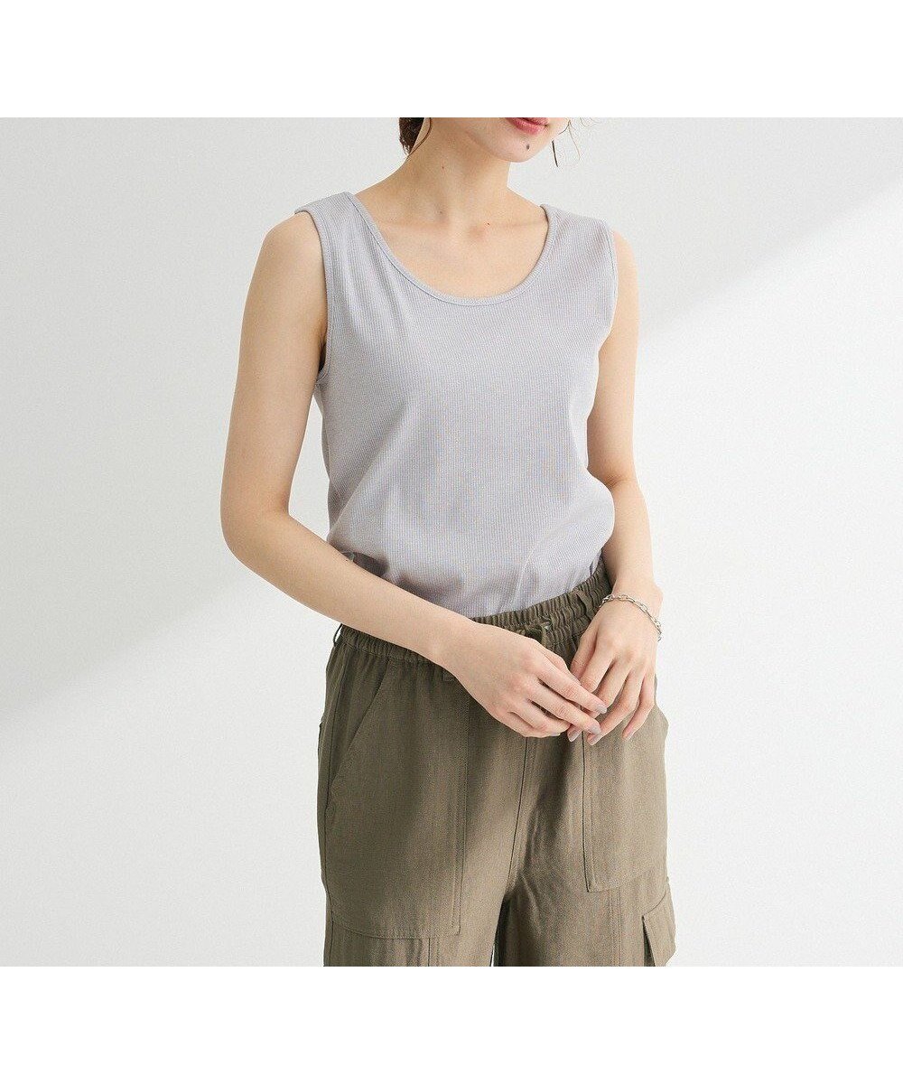 【グリーンパークス/Green Parks】の前後2Way ラメリブタンクトップ インテリア・キッズ・メンズ・レディースファッション・服の通販 founy(ファニー) 　ファッション　Fashion　レディースファッション　Fashion for Women　トップス・カットソー　Cut & Sew Tops　キャミソール&ノースリーブ　Camisoles & Sleeveless Tops　インナー　Innerwear　キャミソール　Camisole, Spaghetti Strap Top　ジャケット　Jacket, Outerwear　スクエア　Square, Square Shape　タンク　Tank Top, Sleeveless Top　トレンド　Trend, Trending Now　フィット　Fit, Slim Fit　ポケット　Pocket, Pocket Detail　ラウンド　Round, Round Neck　夏　Summer　春　Spring　S/S・春夏　SS, Spring/Summer, Warm Season　Light Gray|ID: prp329100004496774 ipo3291000000031722796