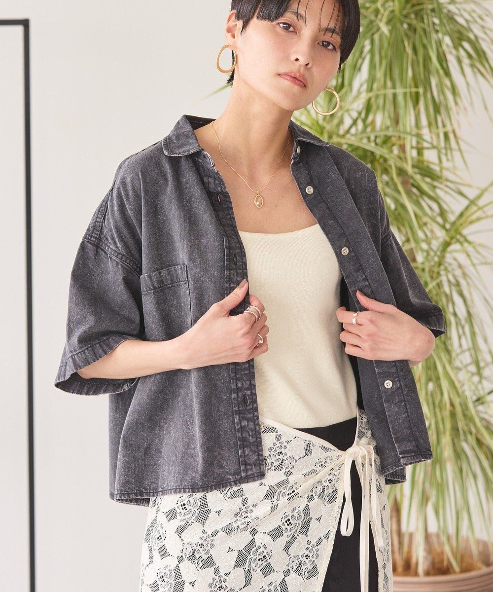 【アメリカンホリック/AMERICAN HOLIC】のWポケットデニムショートシャツ インテリア・キッズ・メンズ・レディースファッション・服の通販 founy(ファニー) ファッション Fashion レディースファッション Fashion for Women トップス・カットソー Cut & Sew Tops シャツ・ブラウス・オフィスカジュアル Elegant Blouses & Button-Ups インディゴ Indigo Denim クロップド Cropped, Short Length ショルダー Shoulder, Shoulder Strap シンプル Simple, Minimal ダブル Double, Double-Breasted ドロップ Drop Shoulder, Dropped Style フロント Front, Front Design ポケット Pocket, Pocket Detail ワイド Wide, Wide Fit ヴィンテージ Vintage Style 夏 Summer 春 Spring S/S・春夏 SS, Spring/Summer, Warm Season Black|ID: prp329100004498513 ipo3291000000033580029