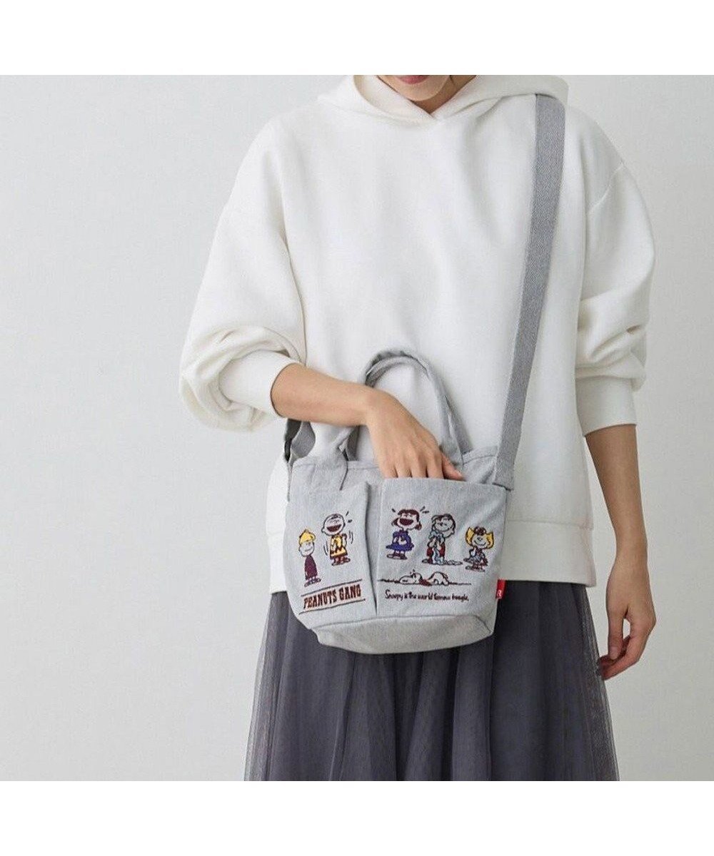 【ルートート/ROOTOTE】の8422【スヌーピー】IP.ベビールー.ポケッツ.ピーナッツ-0C インテリア・キッズ・メンズ・レディースファッション・服の通販 founy(ファニー) 　ファッション　Fashion　レディースファッション　Fashion for Women　バッグ　Bags　カメラ　Camera Accessories　カラフル　Colorful Design　ショルダー　Shoulder, Shoulder Strap　ドット　Polka Dot, Dot Pattern　ネップ　Nepp, Slub Yarn　ハンカチ　Handkerchief, Hanky　バケツ　Bucket, Bucket Style　ベビー　Baby, Babywear　ポケット　Pocket, Pocket Detail　リップ　Lip, Lip Motif　新作・新入荷　New Arrivals / New In　04:ライトグレー|ID: prp329100004498547 ipo3291000000032742482