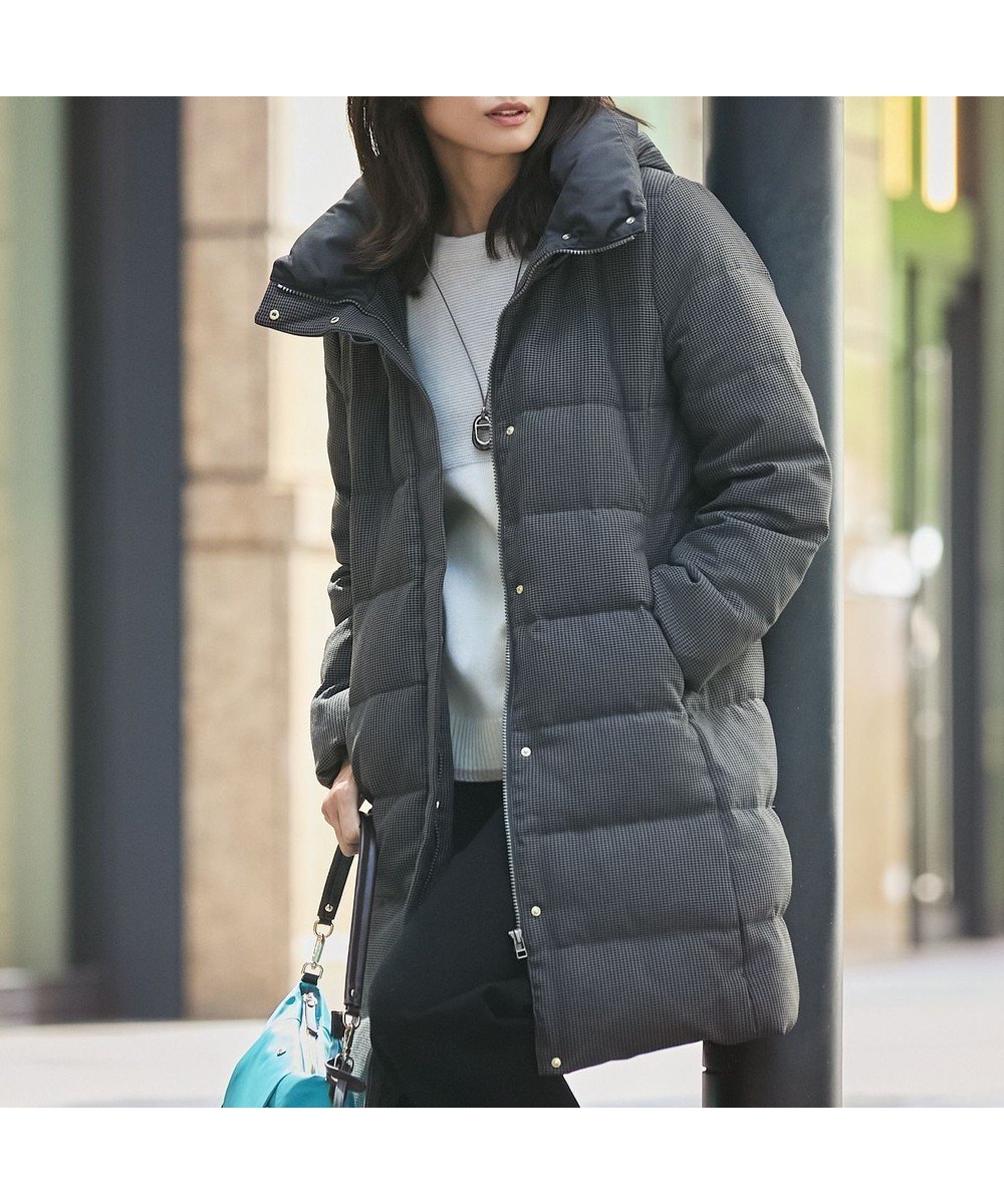 【ジェイ プレス/J.PRESS】の【洗える】ポリエステルハウンドトゥース ロング ダウンコート 人気、トレンドファッション・服の通販 founy(ファニー) 　ファッション　Fashion　レディースファッション　Fashion for Women　アウター　Coat / Outerwear Collection　コート・ロングコート・ピーコート　Long Coats, Peacoats & More　レディースジャケット・軽アウター　Jackets　ダウンジャケット・軽量ダウン　Warm & Lightweight Down Jackets　洗える　Machine Washable　シンプル　Simple, Minimal　ジャケット　Jacket, Outerwear　スタンド　Stand Collar, Upright Stand　ダウン　Down, Puffer　ハウンドトゥース　Houndstooth, Dogtooth Check　ポケット　Pocket, Pocket Detail　無地　Plain, Solid Color　ロング　Long, Long-Length　A/W・秋冬　Autumn/Winter　エレガント 上品　Elegant　 other-1|ID: prp329100004499303 ipo3291000000034310703
