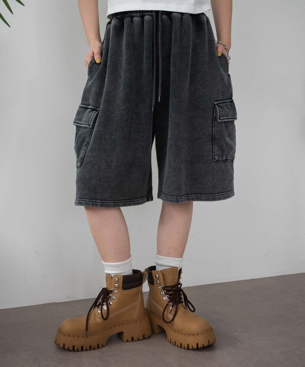 【ウィゴー/WEGO】のスウェットカーゴハーフパンツ インテリア・キッズ・メンズ・レディースファッション・服の通販 founy(ファニー) 　ファッション　Fashion　レディースファッション　WOMEN　パンツ　Pants　ハーフ / ショートパンツ　Short Pants　カーゴパンツ　Cargo Pants　ショート　Short　スウェット　Sweat　ストレート　Straight　スマホ　Smartphone　トレンド　Trend　ポケット　Pocket　リラックス　Relax　冬　Winter　夏　Summer　春　Spring　S/S・春夏　Ss・Spring/Summer　秋　Autumn/Fall　スミクロ|ID: prp329100004499986 ipo3291000000031994358