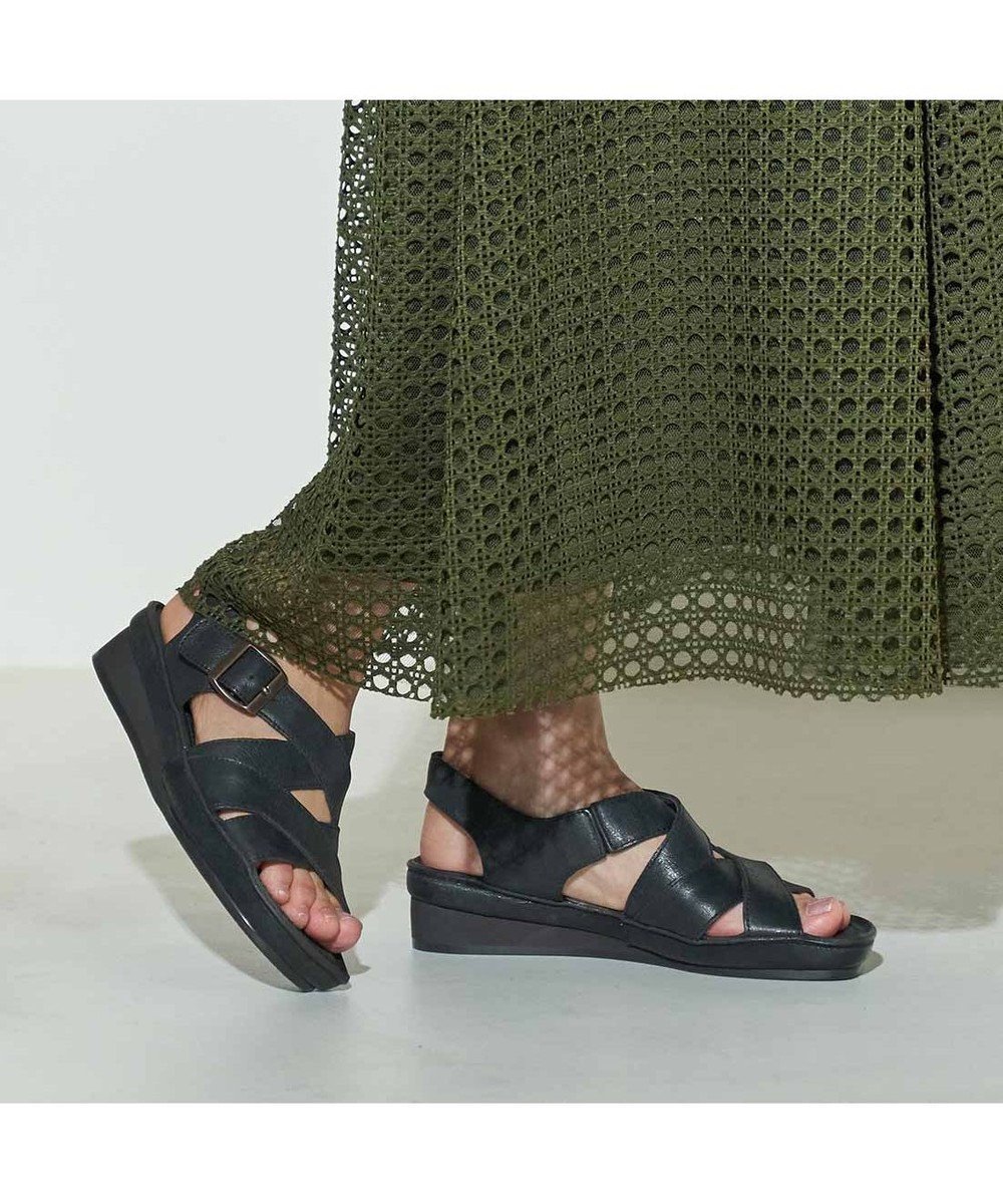【イング/ing】のing 【WEB限定】【3E】クロスデザインサンダル インテリア・キッズ・メンズ・レディースファッション・服の通販 founy(ファニー) 　ファッション　Fashion　レディースファッション　WOMEN　ウェッジ　Wedge　春　Spring　クッション　Cushion　サンダル　Sandals　シューズ　Shoes　トレンド　Trend　バランス　Balance　ベーシック　Basic　ラップ　Wrap　S/S・春夏　Ss・Spring/Summer　夏　Summer　エレガント 上品　Elegant　ブラック|ID: prp329100004502194 ipo3291000000031988337