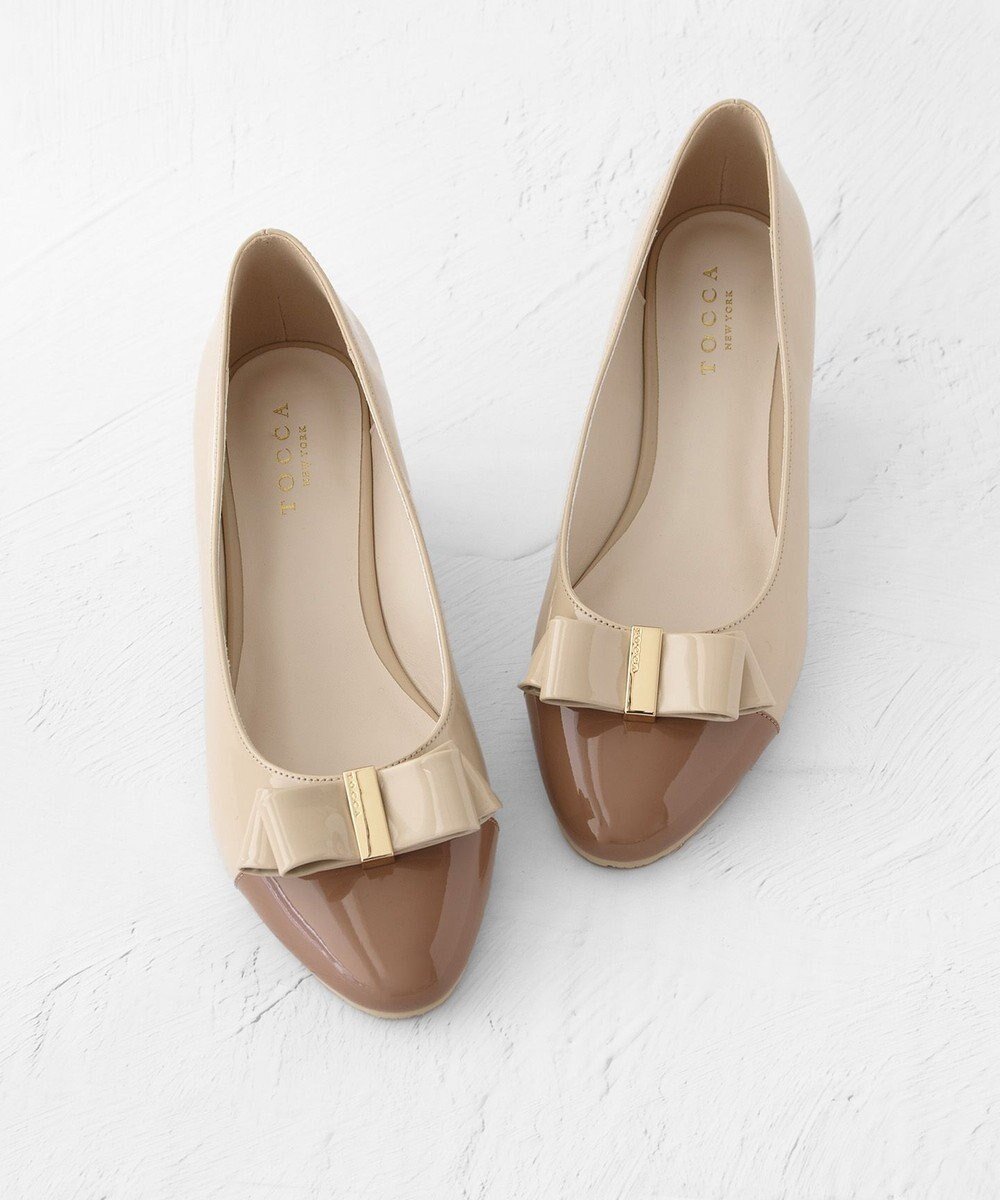 【トッカ/TOCCA】の【選べる2デザイン・晴雨兼用】PAIR OF KNOT RAINPUMPS レインパンプス インテリア・キッズ・メンズ・レディースファッション・服の通販 founy(ファニー) 　ファッション　Fashion　レディースファッション　Fashion for Women　エレガント 上品　Elegant　クッション　Cushion, Throw Pillow　ビジュー　Bijou, Jewel-like Accent　フェミニン　Feminine, Girly　ブロッキング　Color Blocking, Panel Design　モダン　Modern, Contemporary　モチーフ　Motif, Design Theme　リボン　Ribbon, Bow　リュクス　Luxury, Elegant, High-End, Chic　A/W・秋冬　Autumn/Winter　冬　Winter / This Winter　ビジネス 仕事 通勤　Business / Work / Commuting　ベージュ系|ID: prp329100004502858 ipo3291000000033270614