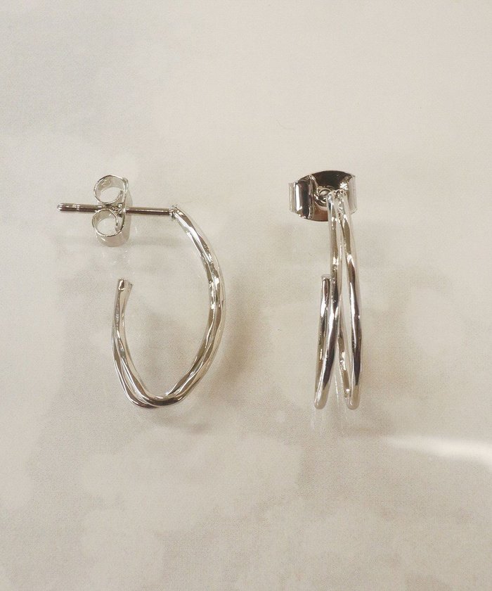 【ティアクラッセ/Tiaclasse】の【金属アレルギー対応】ダブルラインカーブピアス インテリア・キッズ・メンズ・レディースファッション・服の通販 founy(ファニー) https://founy.com/ ファッション Fashion レディースファッション WOMEN アクセサリー Accessories エレガント 上品 Elegant オケージョン Occasion クリスタル Crystal シルバー Silver シンプル Simple フェミニン Feminine フープ Hoop メタル Metal 入学式 Entrance Ceremony 卒業式 Graduation Ceremony 結婚式 Wedding Ceremony |ID: prp329100004502869 ipo3291000000031829378