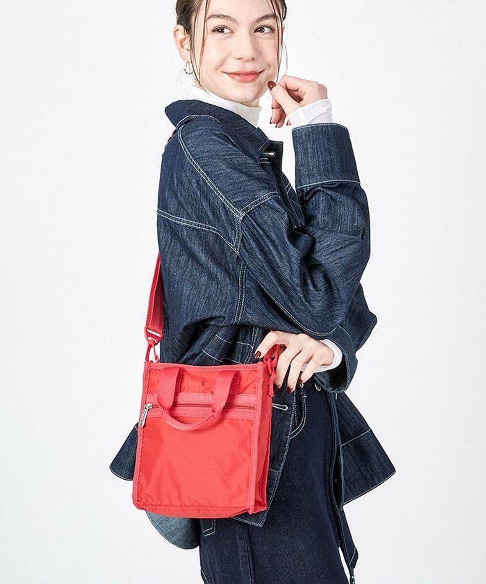 【レスポートサック/LeSportsac】のMINI N/S TOTE/ロージーレッド 人気、トレンドファッション・服の通販 founy(ファニー) 　ファッション　Fashion　レディースファッション　WOMEN　バッグ　Bag　アウトドア　Outdoor　軽量　Lightweight　ショルダー　Shoulder　シンプル　Simple　スクエア　Square　スマート　Smart　財布　Wallet　プリント　Print　ポケット　Pocket　ポーチ　Pouch　無地　Plain Color　おすすめ　Recommend　旅行　Travel　 other-1|ID: prp329100004503379 ipo3291000000031979257