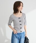 【グリーンパークス/Green Parks】の・swing by フロントリボンリブニット 人気、トレンドファッション・服の通販 founy(ファニー) ファッション Fashion レディースファッション Ladies' Fashion Online トップス・カットソー Tops/Tshirt ニット Knit Tops おすすめ Recommend コンパクト Compact セーター Sweater デニム Denim フィット Fit フェミニン Feminine フロント Front ポケット Pocket ラウンド Round リブニット Rib Knit リボン Ribbon 夏 Summer 春 Spring S/S・春夏 Ss・Spring/Summer thumbnail Light Gray|ID: prp329100004503769 ipo3291000000032594832