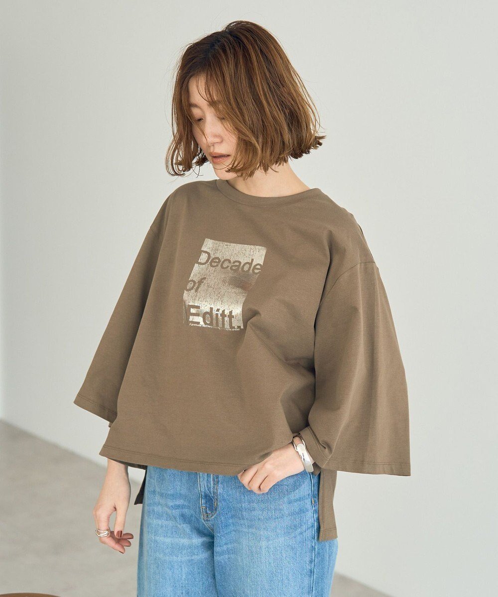 【イェッカ ヴェッカ/YECCA VECCA】の【UVカット】箔プリントロゴTee インテリア・キッズ・メンズ・レディースファッション・服の通販 founy(ファニー) 　ファッション　Fashion　レディースファッション　Fashion for Women　トップス・カットソー　Cut & Sew Tops　シャツ・ブラウス・オフィスカジュアル　Elegant Blouses & Button-Ups　ロングTシャツ・Tシャツ　Longline T-Shirts & Tees　カットソー・ベーシックTシャツ　Cut-and-Sewn Tops / Stretch Tees & Basics　カットソー　Cut and Sewn Top　シンプル　Simple, Minimal　ダメージ　Distressed, Destroyed　トレンド　Trend, Trending Now　プリント　Print, Printed Pattern　ボックス　Boxy, Box Shape　ポケット　Pocket, Pocket Detail　リラックス　Relax, Relaxed Fit　夏　Summer　春　Spring　S/S・春夏　SS, Spring/Summer, Warm Season　Khaki|ID: prp329100004503837 ipo3291000000032742308
