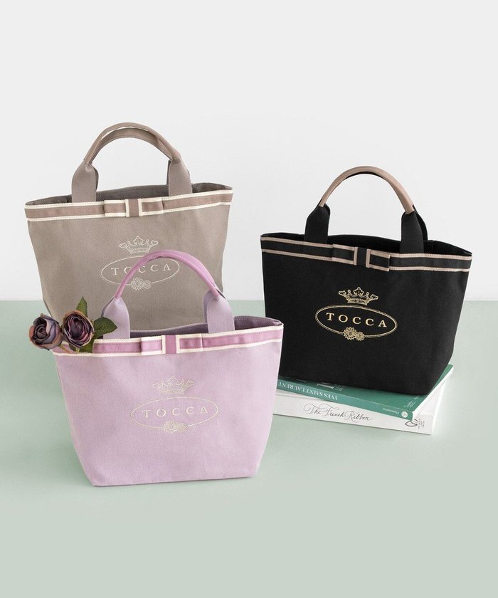 【トッカ/TOCCA】のMEMORIES OF TOCCA CANVAS TOTE トートバッグ インテリア・キッズ・メンズ・レディースファッション・服の通販 founy(ファニー) https://founy.com/ ファッション Fashion レディースファッション Fashion for Women バッグ Bags 冬 Winter / This Winter カラフル Colorful Design フェミニン Feminine, Girly ポケット Pocket, Pocket Detail モチーフ Motif, Design Theme リボン Ribbon, Bow 人気 Popular, Best Seller A/W・秋冬 Autumn/Winter 財布 Wallet, Purse ビジネス 仕事 通勤 Business / Work / Commuting |ID: prp329100004504041 ipo3291000000032516443