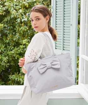 【メゾンドフルール/Maison de FLEUR】のEC限定フロントリボンキャリーオンバッグ 人気、トレンドファッション・服の通販 founy(ファニー) ファッション Fashion レディースファッション WOMEN バッグ Bag おすすめ Recommend スーツケース キャリーケース Suitcase ドッキング Docking フロント Front ポケット Pocket リボン Ribbon ビジネス 仕事 通勤 Business |ID:prp329100004505037