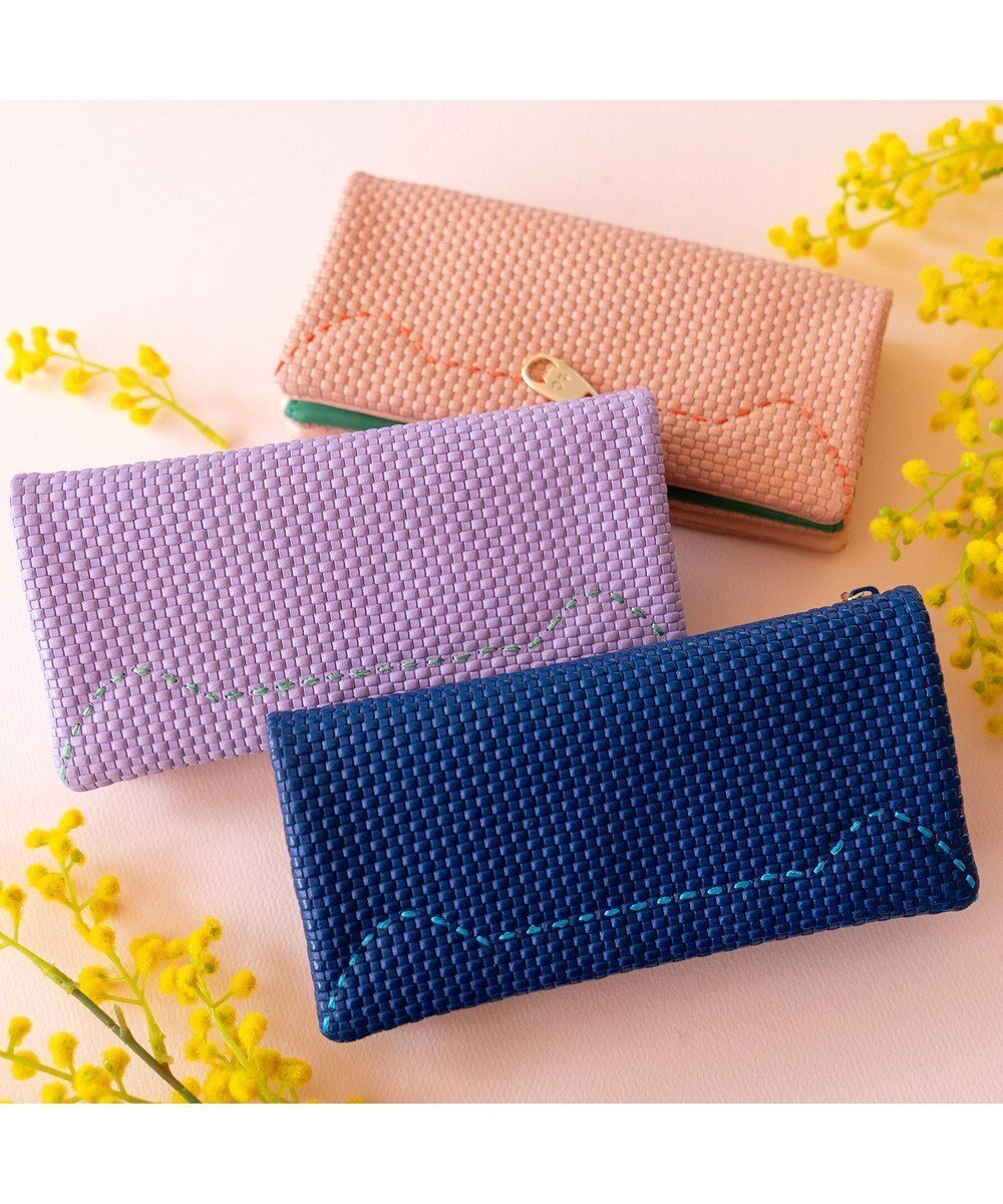 【ツモリチサト キャリー/tsumori chisato CARRY】のエンボスメッシュ かぶせ 長財布 ねこステッチ インテリア・キッズ・メンズ・レディースファッション・服の通販 founy(ファニー) 　ファッション　Fashion　レディースファッション　WOMEN　財布　Wallets　スマート　Smart　ポケット　Pocket　メッシュ　Mesh　モチーフ　Motif　ラベンダー　Lavender　猫　Cat　財布　Wallet　ネイビー|ID: prp329100004505056 ipo3291000000031795832
