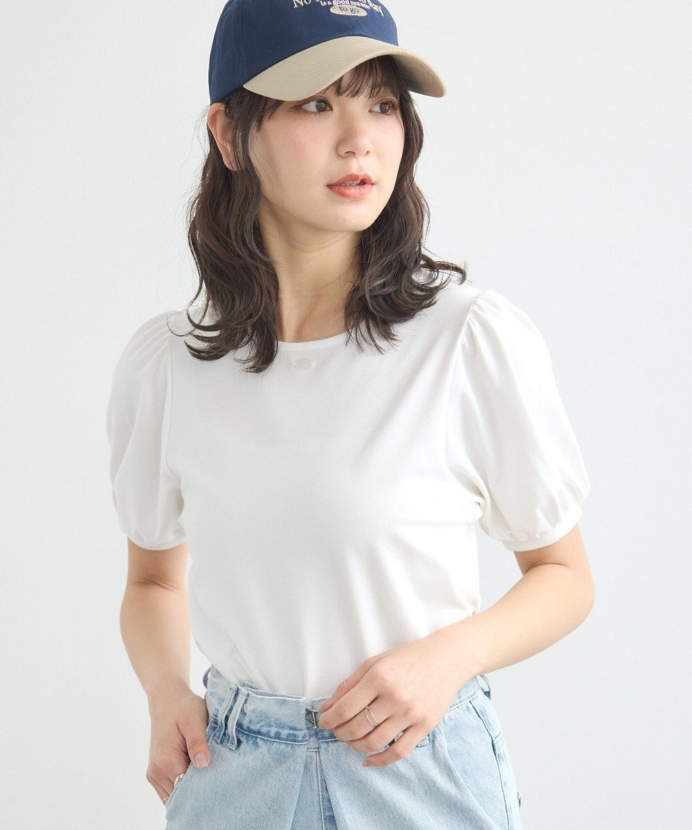 【アースミュージックアンドエコロジー/earth music&ecology】のロゴプレート付きパフスリーブプルオーバー インテリア・キッズ・メンズ・レディースファッション・服の通販 founy(ファニー) 　ファッション　Fashion　レディースファッション　WOMEN　トップス・カットソー　Tops/Tshirt　シャツ/ブラウス　Shirts/Blouses　ロング / Tシャツ　T-Shirts　プルオーバー　Pullover　カットソー　Cut and Sewn　カットソー　Cut And Sew　ストレッチ　Stretch　スリーブ　Sleeve　フロント　Front　プレート　Plate　ポケット　Pocket　夏　Summer　春　Spring　S/S・春夏　Ss・Spring/Summer　White|ID: prp329100004505068 ipo3291000000031795910