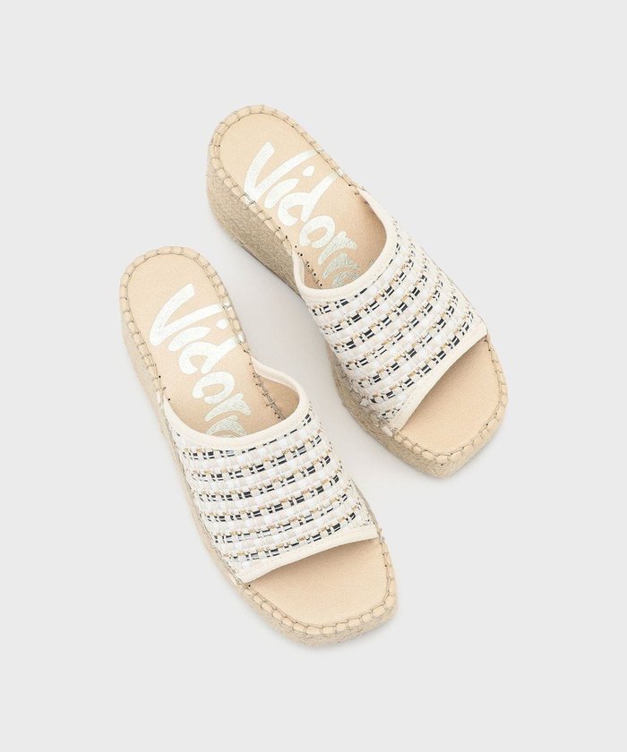 【グレース コンチネンタル/GRACE CONTINENTAL】のVIDORRETA ホワイトメッシュサンダル インテリア・キッズ・メンズ・レディースファッション・服の通販 founy(ファニー) https://founy.com/ ファッション Fashion レディースファッション WOMEN サンダル Sandals ジュート Jute トレンド Trend メッシュ Mesh 夏 Summer 春 Spring S/S・春夏 Ss・Spring/Summer |ID: prp329100004508455 ipo3291000000031827542