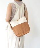 【ニジュウ カノウ/NIZYU KANO】のTWO-TONEショルダーバッグ Sサイズ 人気、トレンドファッション・服の通販 founy(ファニー) ファッション Fashion レディースファッション WOMEN ショルダー Shoulder シンプル Simple ポケット Pocket thumbnail 生成り×キャメル|ID: prp329100004510040 ipo3291000000032228158