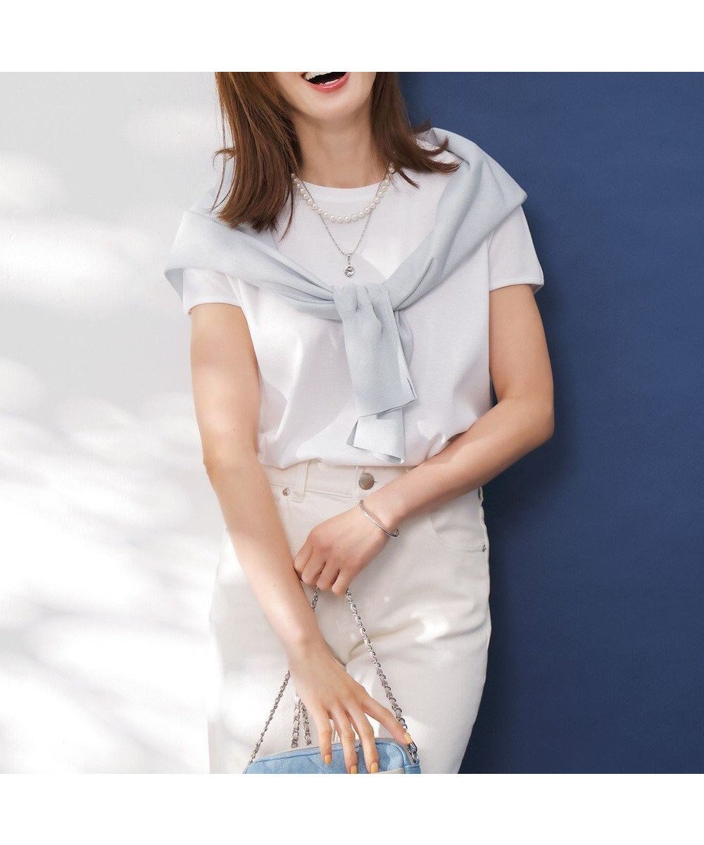 【23区/NIJYUSANKU】の【汗じみ防止/速乾性】フレンチスリーブ IT Tシャツ インテリア・キッズ・メンズ・レディースファッション・服の通販 founy(ファニー) 　ファッション　Fashion　レディースファッション　Ladies' Fashion Online　トップス・カットソー　Tops/Tshirt　シャツ/ブラウス　Shirts/Blouses　ロング / Tシャツ　T-Shirts　カットソー　Cut and Sewn　春　Spring　カットソー　Cut And Sew　クロップド　Cropped　シンプル　Simple　ストレッチ　Stretch　スリーブ　Sleeve　人気　Popularity　フィット　Fit　フレンチ　French　ブラウジング　Browsing　ベーシック　Basic　ボトム　Bottom　半袖　Short Sleeve　S/S・春夏　Ss・Spring/Summer　夏　Summer　2025年　2025　2025春夏・S/S　Ss,Spring/Summer,2025　ホワイト系|ID: prp329100004511474 ipo3291000000032297162