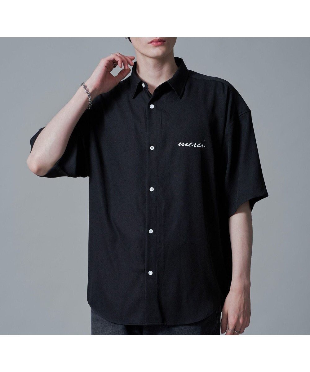 【ウィゴー/WEGO / MEN】の【速乾/しわになりにくい/MLサイズ展開】アムンゼンワンポイントBIGシャツ(SS) インテリア・キッズ・メンズ・レディースファッション・服の通販 founy(ファニー) 　ファッション　Fashion　メンズファッション　Fashion for Men　トップス・カットソー　Cut & Sew Tops　メンズシャツ　Shirts　春　Spring　シンプル　Simple, Minimal　スマホ　Smartphone, Mobile Device　スラックス　Slacks, Dress Pants　タンク　Tank Top, Sleeveless Top　定番　Standard, Basic Item　ビッグ　Big, Oversized　フレア　Flare, Flared　ベーシック　Basic, Essential　半袖　Short Sleeve, Half Sleeve　無地　Plain, Solid Color　ワンポイント　One Point, Statement Accent　S/S・春夏　SS, Spring/Summer, Warm Season　おすすめ　Recommended / Our Picks　夏　Summer　ブラック|ID: prp329100004512360 ipo3291000000033511594
