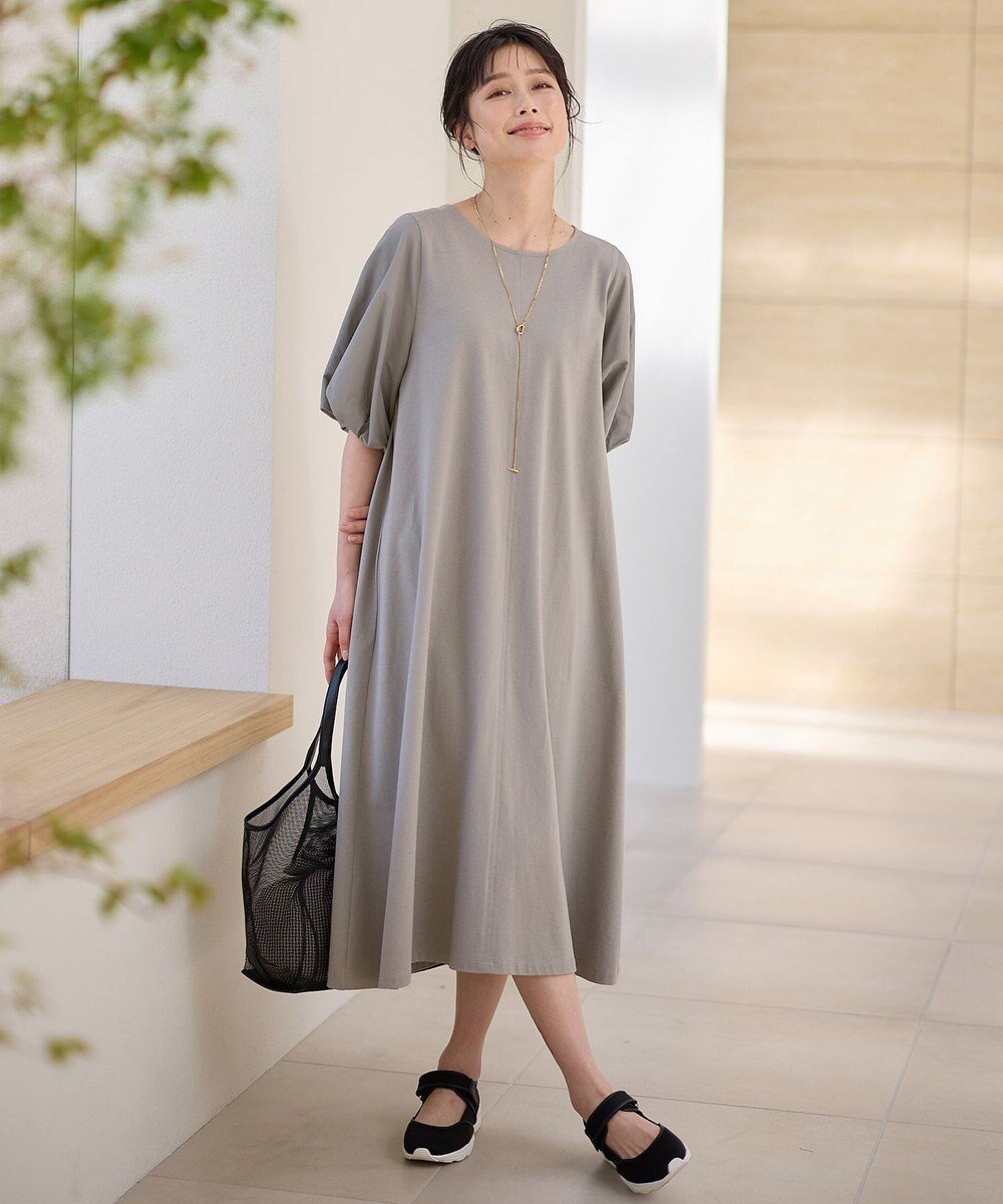【エニィファム/any FAM】の異素材コンビ ボリュームスリーブワンピース 人気、トレンドファッション・服の通販 founy(ファニー) 　ファッション　Fashion　レディースファッション　WOMEN　ワンピース　Dress　おすすめ　Recommend　カットソー　Cut And Sew　コンビ　Combination　サンダル　Sandals　スニーカー　Sneakers　スリーブ　Sleeve　フレア　Flare　再入荷　Restock/Back In Stock/Re Arrival　夏　Summer　春　Spring　S/S・春夏　Ss・Spring/Summer　 other-1|ID: prp329100004513913 ipo3291000000031967006