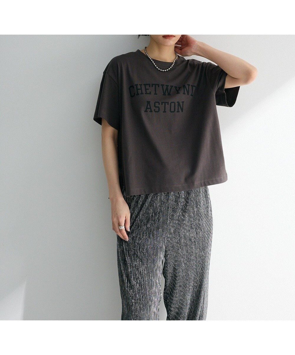 【グリーンパークス/Green Parks】の汗染み防止カレッジロゴボックスTシャツ インテリア・キッズ・メンズ・レディースファッション・服の通販 founy(ファニー) 　ファッション　Fashion　レディースファッション　Fashion for Women　トップス・カットソー　Cut & Sew Tops　シャツ・ブラウス・オフィスカジュアル　Elegant Blouses & Button-Ups　ロングTシャツ・Tシャツ　Longline T-Shirts & Tees　カットソー・ベーシックTシャツ　Cut-and-Sewn Tops / Stretch Tees & Basics　カットソー　Cut and Sewn Top　ストレート　Straight, Straight Cut　ボックス　Boxy, Box Shape　ボトム　Bottoms, Lower Wear　ポケット　Pocket, Pocket Detail　夏　Summer　春　Spring　S/S・春夏　SS, Spring/Summer, Warm Season　Charcoal Gray|ID: prp329100004514292 ipo3291000000032312370
