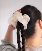 【グリーンパークス/Green Parks】の・HALF TIME 大粒パール付きヘアシュシュ Beige|ID: prp329100004514351 ipo3291000000032739019