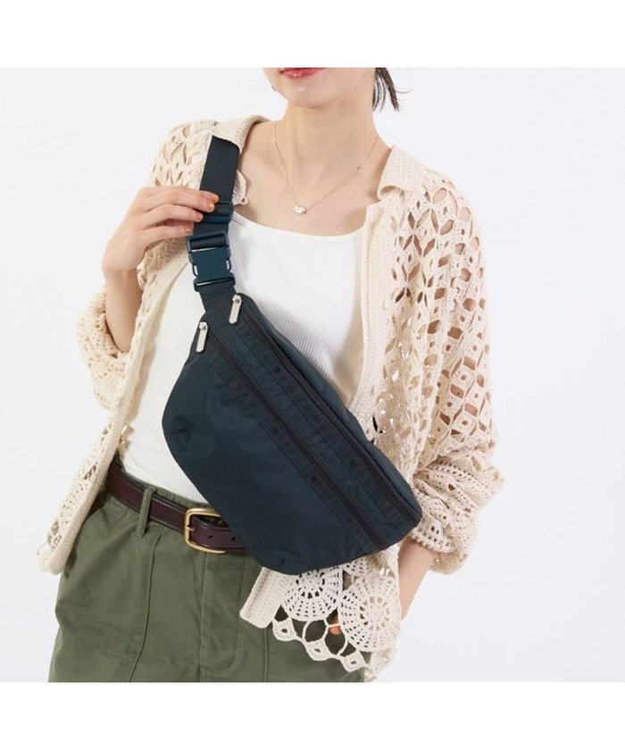 【レスポートサック/LeSportsac】のHERITAGE BELT BAG/ミッドナイトグリーン インテリア・キッズ・メンズ・レディースファッション・服の通販 founy(ファニー) https://founy.com/ ファッション Fashion レディースファッション WOMEN ポーチ Pouches アウトドア Outdoor 軽量 Lightweight シンプル Simple スポーツ Sports スリット Slit 財布 Wallet チェック Check 人気 Popularity プリント Print ポケット Pocket ポーチ Pouch 無地 Plain Color レオパード Leopard おすすめ Recommend 旅行 Travel |ID: prp329100004514394 ipo3291000000031894700