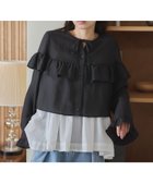 【アースミュージックアンドエコロジー/earth music&ecology】のフリル切替えショートブラウス 人気、トレンドファッション・服の通販 founy(ファニー) ファッション Fashion レディースファッション Fashion for Women トップス・カットソー Cut & Sew Tops シャツ・ブラウス・オフィスカジュアル Elegant Blouses & Button-Ups おすすめ Recommended / Our Picks ショート Short, Short Length フェミニン Feminine, Girly フリル Frill, Ruffle フロント Front, Front Design ボトム Bottoms, Lower Wear ポケット Pocket, Pocket Detail リボン Ribbon, Bow 今季 This Season, Current Season 夏 Summer 春 Spring S/S・春夏 SS, Spring/Summer, Warm Season thumbnail Black|ID: prp329100004514453 ipo3291000000033630251