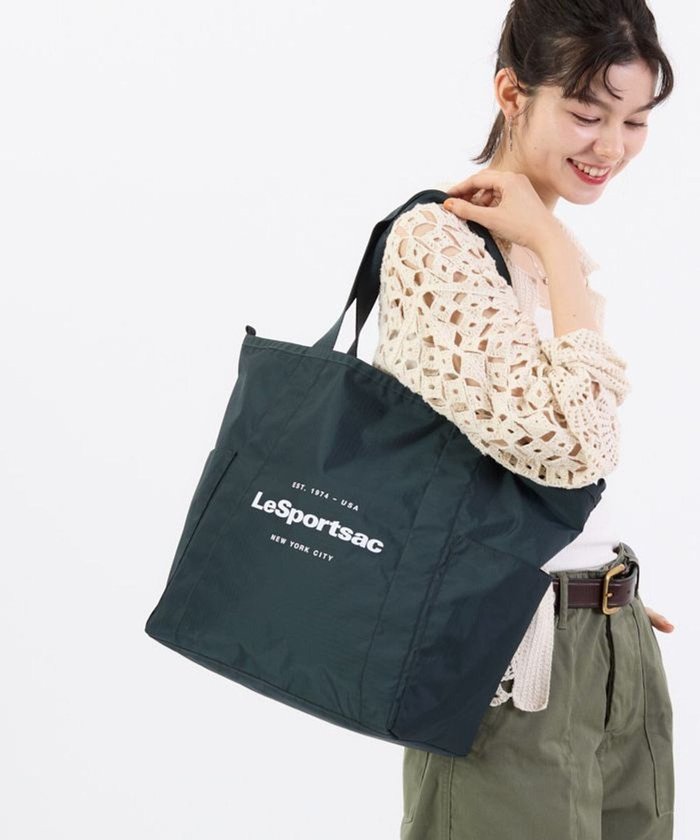 【レスポートサック/LeSportsac】のLG REVERSIBLE PKT TOTE/2ウェイミッドナイトグリーン インテリア・キッズ・メンズ・レディースファッション・服の通販 founy(ファニー) https://founy.com/ ファッション Fashion レディースファッション Fashion for Women バッグ Bags 軽量 Lightweight, Ultra Light シンプル Simple, Minimal トラベル Travel, Travel Gear プリント Print, Printed Pattern ポケット Pocket, Pocket Detail 無地 Plain, Solid Color リバーシブル Reversible, Two-Sided おすすめ Recommended / Our Picks 旅行 Travel ビジネス 仕事 通勤 Business / Work / Commuting |ID: prp329100004514506 ipo3291000000032719217
