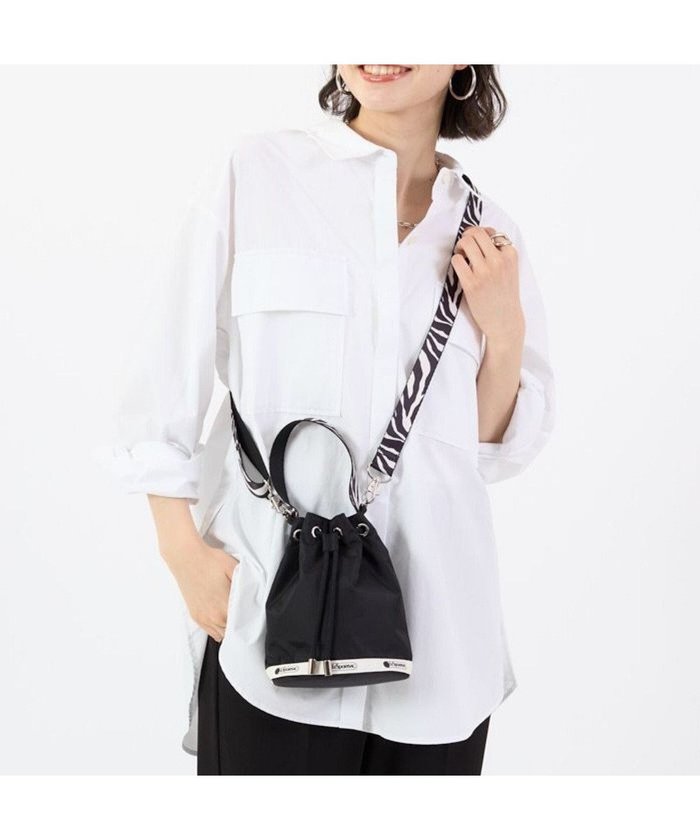 【レスポートサック/LeSportsac】のDRAWSTRING BUCKET XBODY/ノワールゼブラ インテリア・キッズ・メンズ・レディースファッション・服の通販 founy(ファニー) https://founy.com/ ファッション Fashion レディースファッション WOMEN おすすめ Recommend クール Cool コンパクト Compact スマート Smart フォルム Form ポケット Pocket モノトーン Monotone 巾着 Purse 旅行 Travel 無地 Plain Color 財布 Wallet |ID: prp329100004514510 ipo3291000000031895277