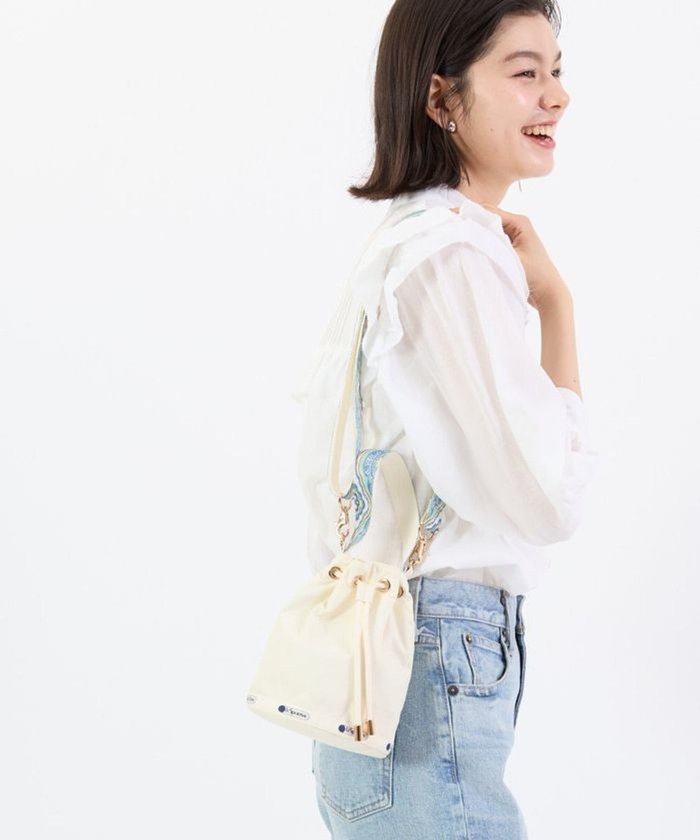 【レスポートサック/LeSportsac】のDRAWSTRING BUCKET XBODY/サンドヴォヤージュ インテリア・キッズ・メンズ・レディースファッション・服の通販 founy(ファニー) https://founy.com/ ファッション Fashion レディースファッション WOMEN おすすめ Recommend イエロー Yellow エレガント 上品 Elegant コンパクト Compact スマート Smart フォルム Form ペイズリー Paisley ポケット Pocket 巾着 Purse 旅行 Travel 財布 Wallet |ID: prp329100004514511 ipo3291000000031895287