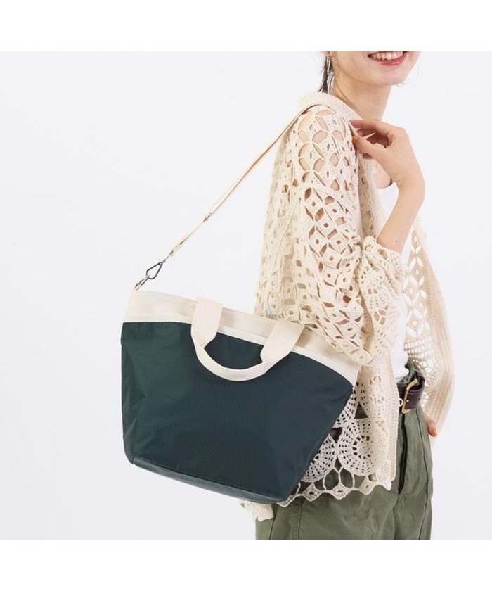 【レスポートサック/LeSportsac】のBUCKET TOTE/ミッドナイトグリーン/サンドバー インテリア・キッズ・メンズ・レディースファッション・服の通販 founy(ファニー) https://founy.com/ ファッション Fashion レディースファッション WOMEN バッグ Bag 軽量 Lightweight 財布 Wallet トラベル Travel プリント Print ポケット Pocket 無地 Plain Color 旅行 Travel |ID: prp329100004514523 ipo3291000000031895322