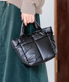 【23区/NIJYUSANKU】のパデッド ミニ ショルダーバッグ 人気、トレンドファッション・服の通販 founy(ファニー) ファッション Fashion レディースファッション WOMEN バッグ Bag 2024年 2024 2024-2025秋冬・A/W Aw/Autumn/Winter/Fw/Fall/2024-2025 冬 Winter コンパクト Compact ショルダー Shoulder シルバー Silver チェーン Chain トレンド Trend ポケット Pocket A/W・秋冬 Aw・Autumn/Winter・Fw・Fall-Winter thumbnail ブラック系|ID: prp329100004515219 ipo3291000000031903190