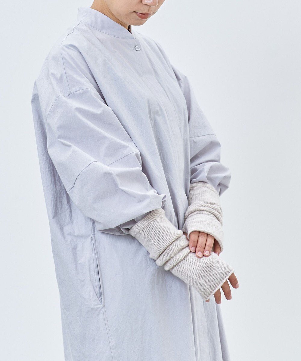 【アンドウール/AND WOOL】の〈上質な素材と手仕事から生まれた優しいニット〉カシミヤ100%アームウォーマー インテリア・キッズ・メンズ・レディースファッション・服の通販 founy(ファニー) 　ファッション　Fashion　レディースファッション　WOMEN　トップス・カットソー　Tops/Tshirt　ニット　Knit Tops　手袋　Gloves　カシミヤ　Cashmere　キャンバス　Canvas　手編み　Hand Knitting　ベーシック　Basic　A/W・秋冬　Aw・Autumn/Winter・Fw・Fall-Winter　ギフト プレゼント　Gift Present　ホワイト|ID: prp329100004515221 ipo3291000000031903213